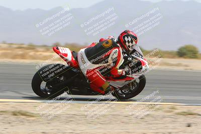 media/Apr-10-2022-SoCal Trackdays (Sun) [[f104b12566]]/Turn 3 Inside (1150am)/